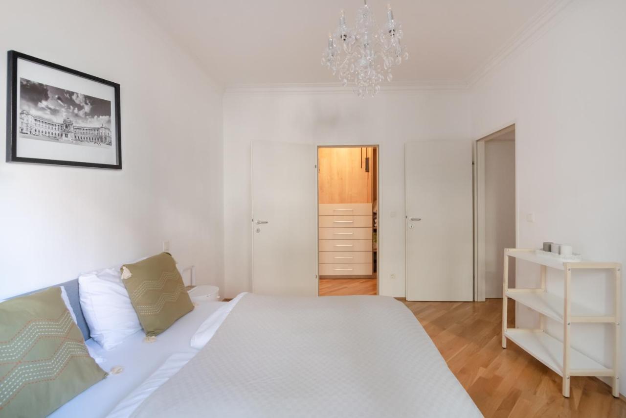 Apartament Absolute Ruhelage Im Zentrum Mit Parkplatz Wiedeń Zewnętrze zdjęcie